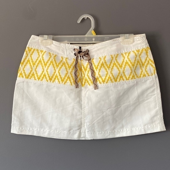 Y2K Patagonia Mini Skirt Retro Beach Vibes Sustainable Summerwear Coastal Cool - Picture 1 of 9